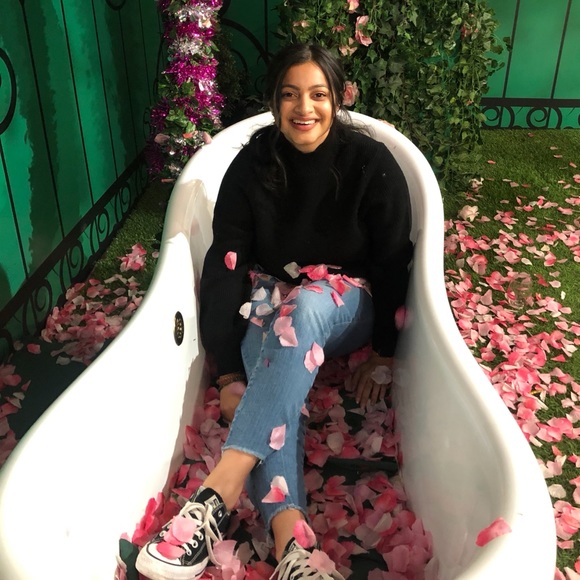 Meet your Posher, Sonal - Picture 4 of 4